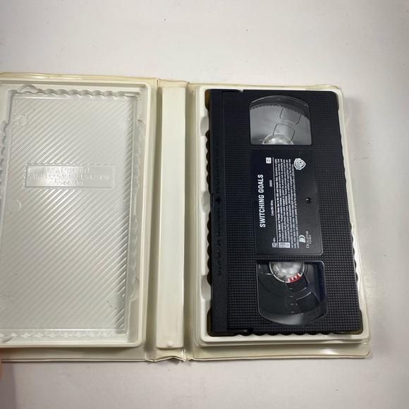 Mary Kate And Ashley Olsen Clamshell VHS Lot of 5 Passport To Paris Billboard Da - Picture 9 of 10